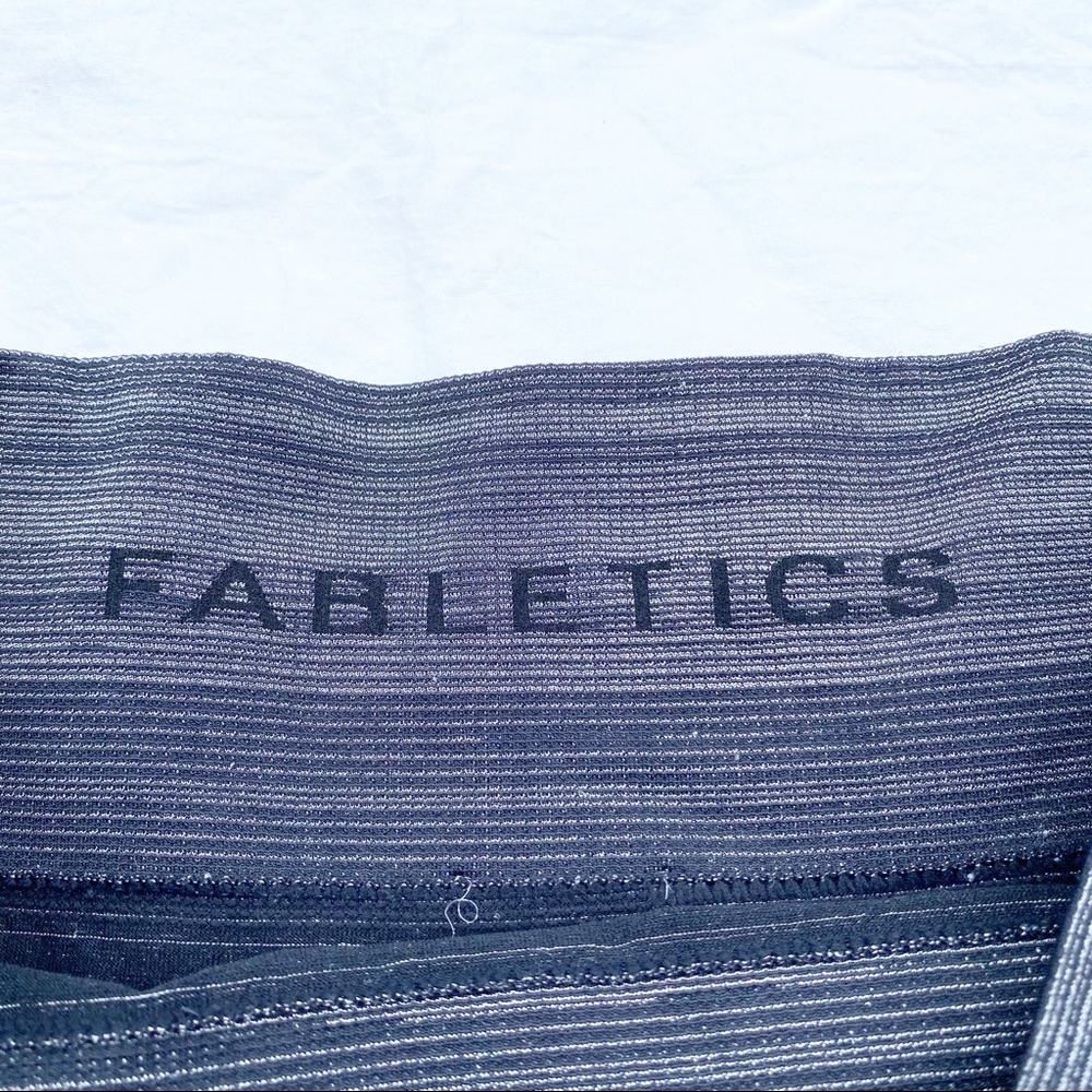 Fabletics Seamless Printed Capri - image 4